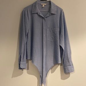 H&M tie-hem shirt.
